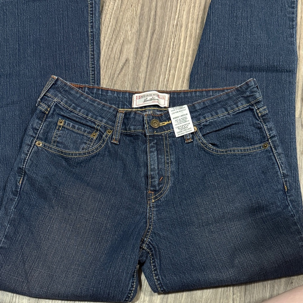 Women’s Straight-Leg Jeans in Dark Blue Denim